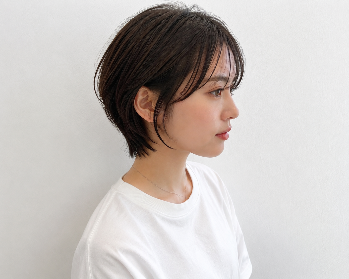 ショートヘアスタイル